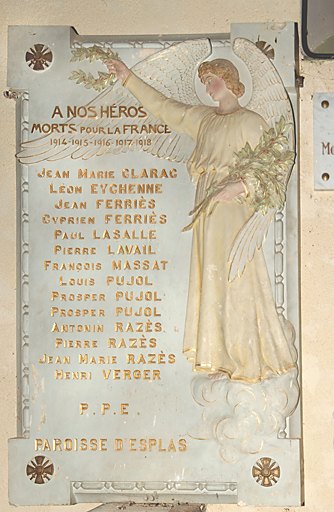 Ensemble du monument aux morts de la guerre de 1914-1918 avec les 2 statues (petite nature) de Jehanne d'Arc et de saint Michel terrassant le démon