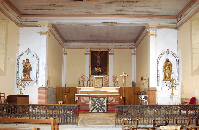 Ensemble de 6 chapiteaux ioniques du choeur, de style néo-classique : Têtes d'anges ailés