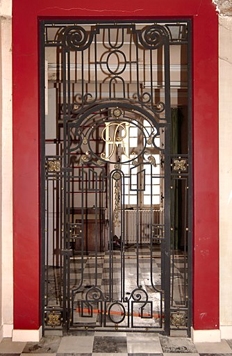 Porte (clôture) de style néo-Louis XIV