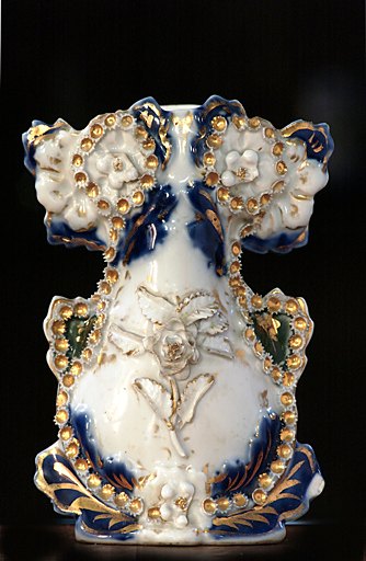 Vase d'autel, dit Valentine, de style néo-rocaille (n°3)