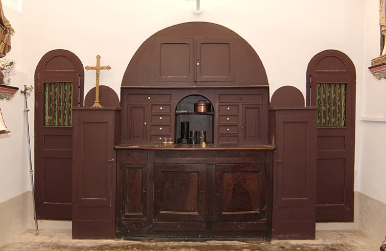 Meuble de sacristie