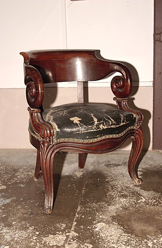 Fauteuil de célébrant (chaise en gondole)