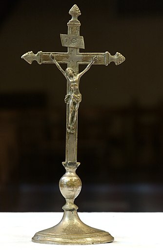 Croix d'autel