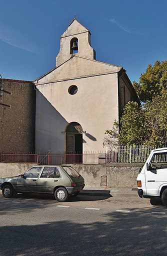 Vue de la façade occidentale de la chapelle.