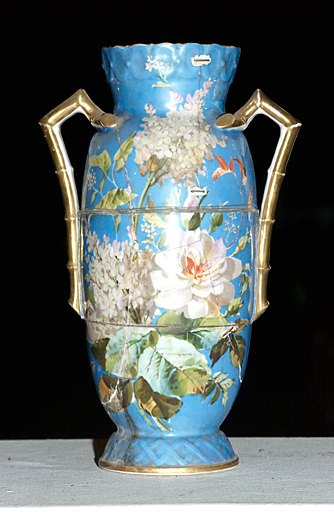 Paire de vases décoratifs d'inspiration chinoise