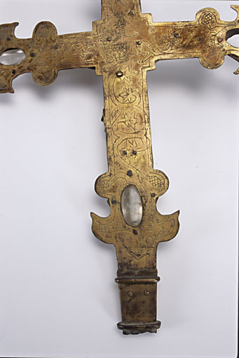 Croix n° 1 : Christ en croix