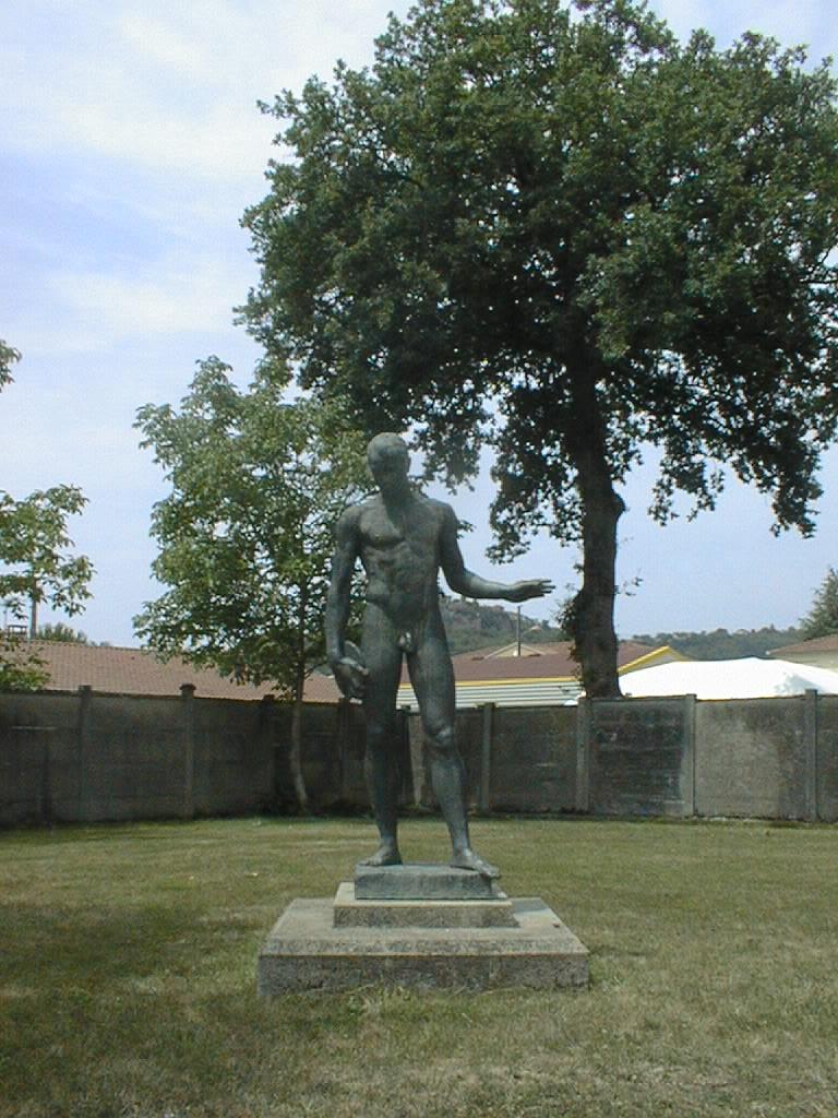 Vue de l'oeuvre, bronze, par Félix Joffre, 1946, dépôt du FNAC en 1956.