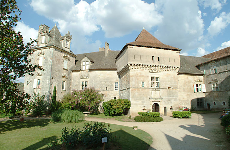 Vue générale depuis la basse-cour.