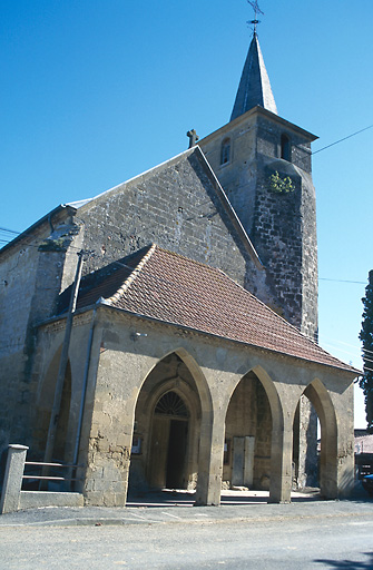 Vue extérieure, porche.