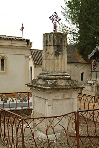 Tombeau de la famille Berton Calmels