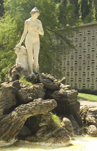 Statue : la Vallée du Lys