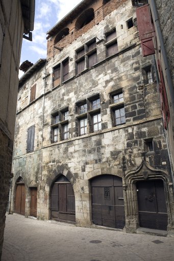 Façade sur la rue Guilhem-Peyre.