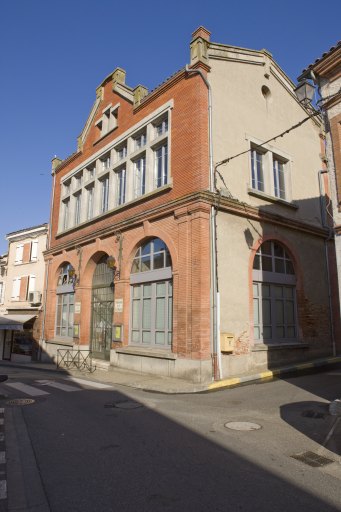 Vue d'ensemble de l'édifice.