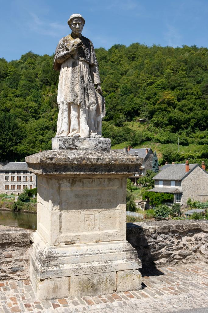 Statue avec son piédestal: François d'Estaing