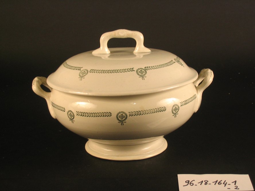 Soupière "forme Genève"