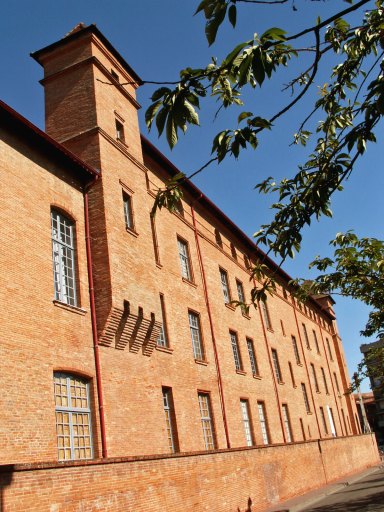 Ancien collège de Jésuites actuellement maison de la culture