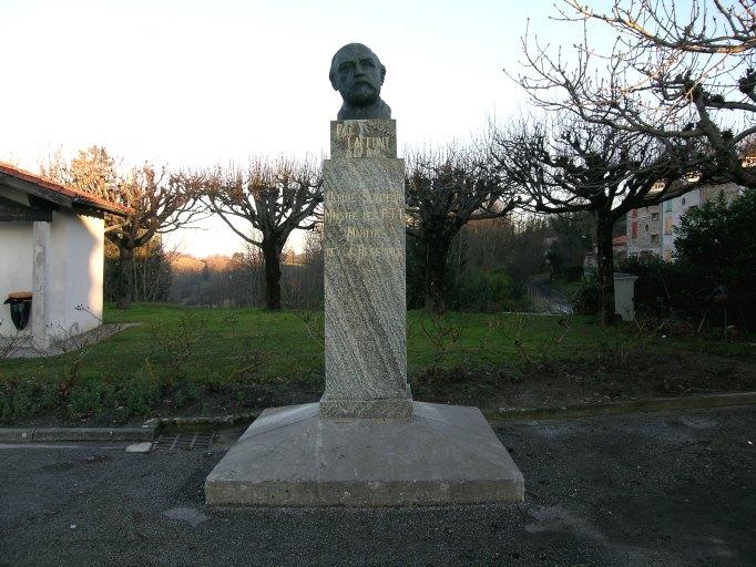 Monument aux morts de la guerre de 1939-1945 dédié à Paul Laffont