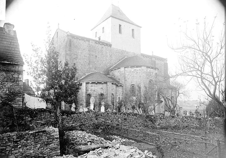 Vue depuis le sud-est. Photographie prise vers 1900 ?