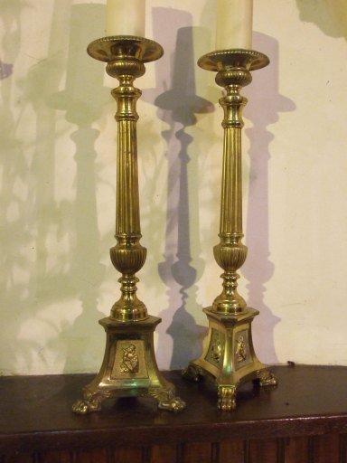 Ensemble de 4 chandeliers de style néoclassique