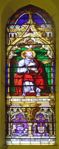 Ensemble de 12 verrières : Sainte Elisabeth, saint Pierre, Vierge à l'Enfant, saint Jean-Baptiste, saint Antoine, saint Louis, sainte Catherine d'Alexandrie