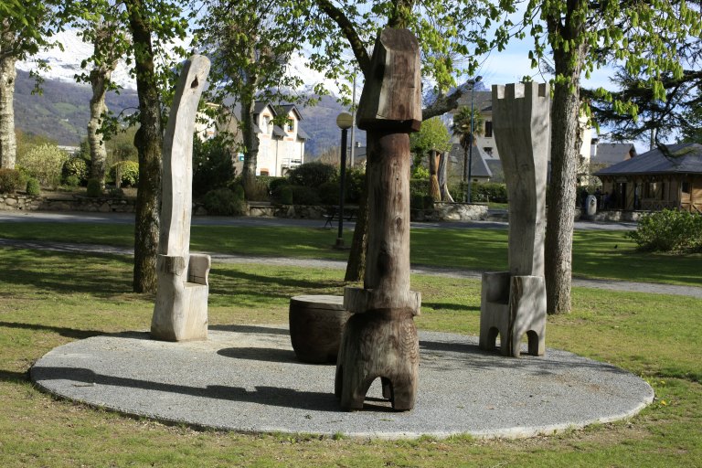 Sculpture de jardin : vue d'ensemble.