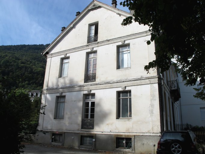 Vue d'ensemble de l'élévation est.