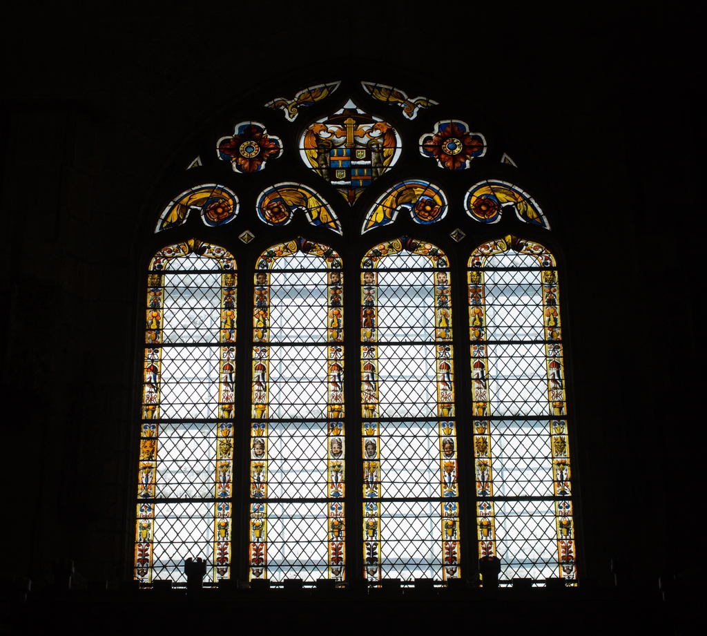 Ensemble des verrières du transept et de la nef