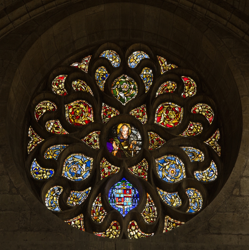 Ensemble des verrières de l’étage supérieur du transept et de la nef