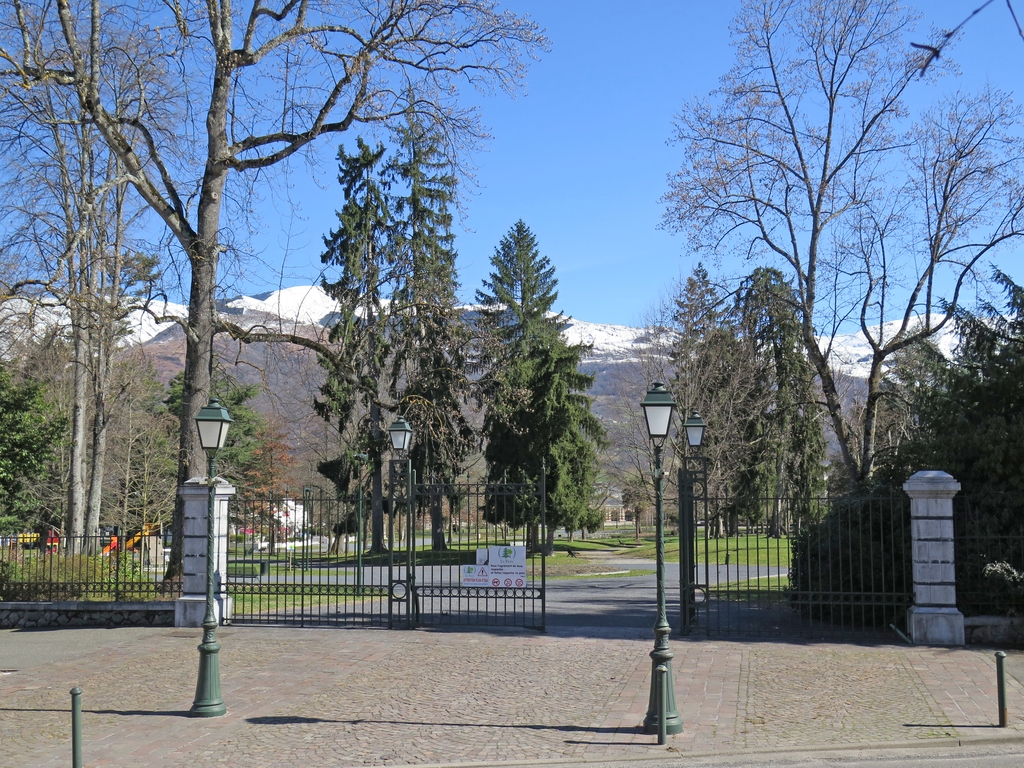 Entrée nord du jardin.