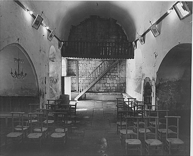 Vue du choeur vers la nef.