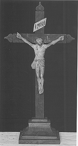 Croix d'autel : Christ en croix