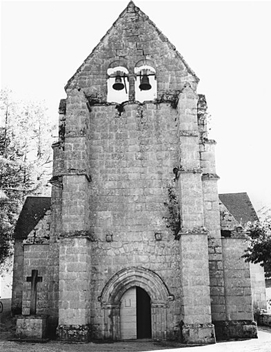 Façade occidentale : élévation avec clocher-mur.