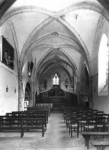 Vue générale intérieure vers le choeur.