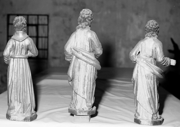 Les trois statuettes du tabernacle, revers.