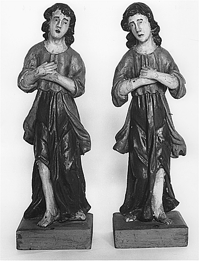 2 statuettes (en pendant) : anges adorateurs