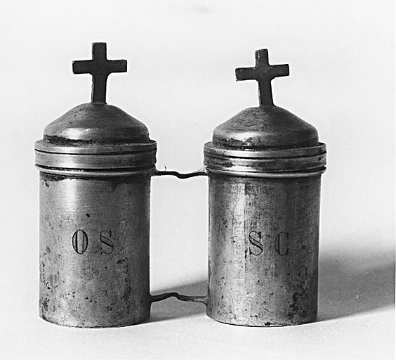 Ampoule à saint chrême et ampoule à huile des catéchumènes