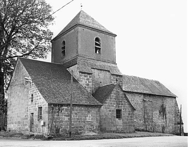 Vue générale de l'église, prise du nord-est.