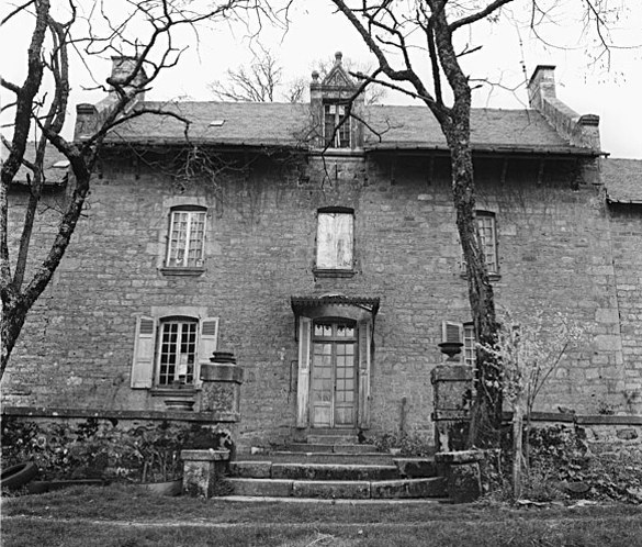 Elévation sud-ouest, face.
