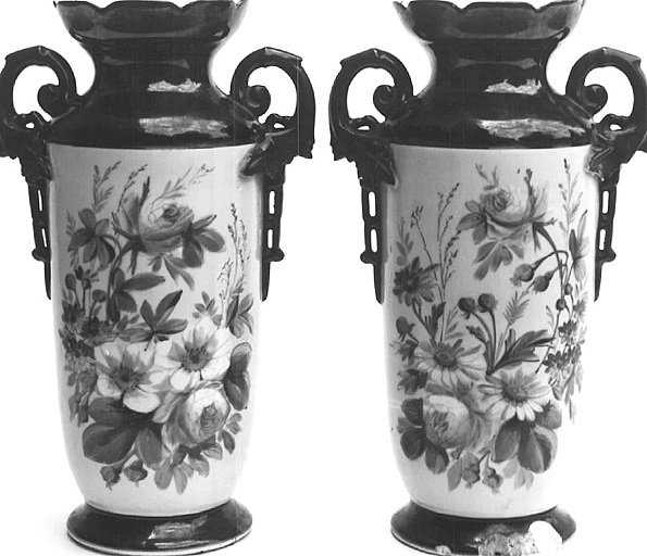 2 vases à fleurs