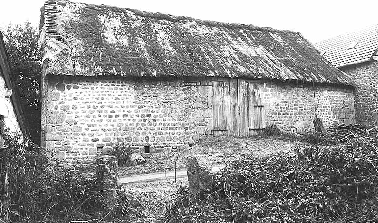 Grange-étable. Elévation sud.