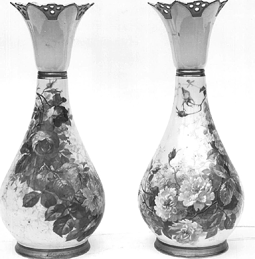 2 vases à fleurs