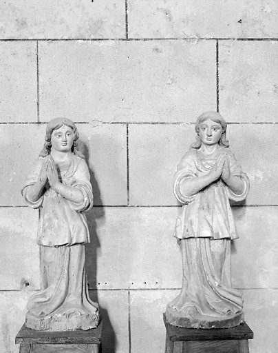 2 statues (en pendant) : anges en prière