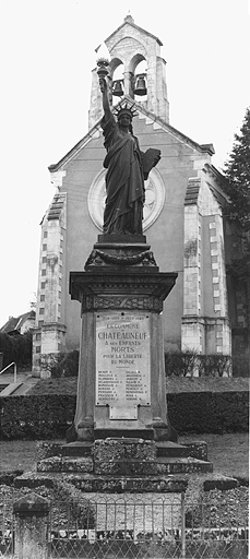 Vue générale de face.
