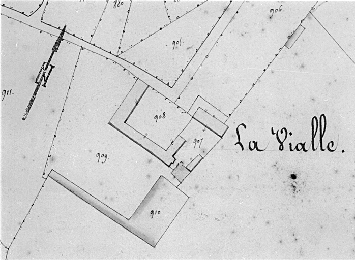 Cadastre de 1835, section B2, parcelles 907-910.