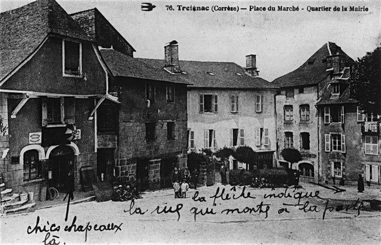 Place du Marché, quartier de la Mairie.