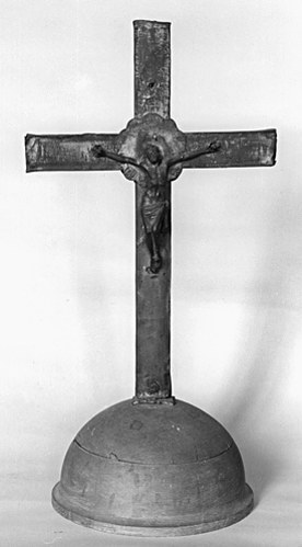 Croix d'autel : Christ en croix