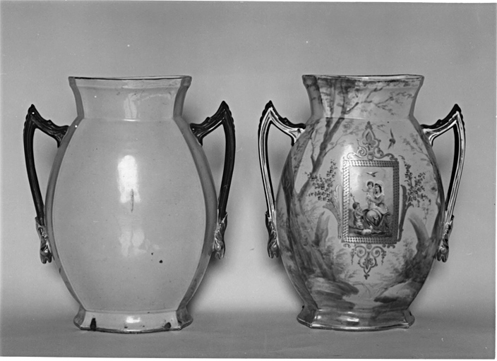 2 vases d'autel