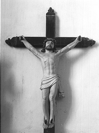 Croix : Christ en croix