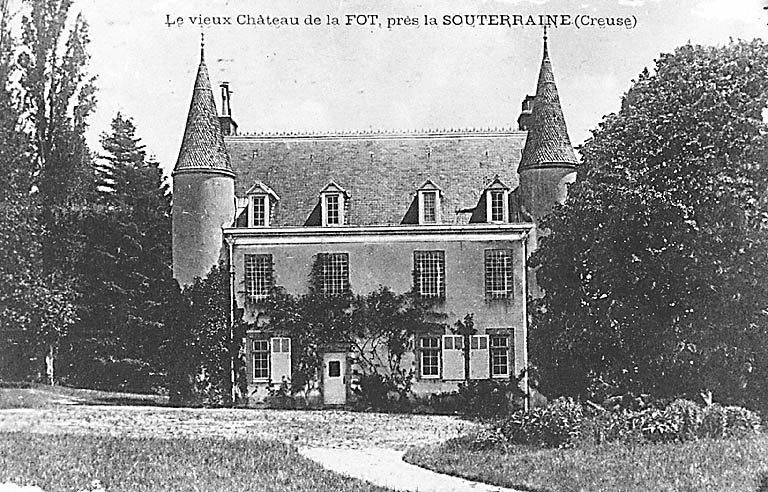 Façade antérieure. Vue prise après la démolition de la partie haute de la tour d'escalier accolée à l'élévation est.