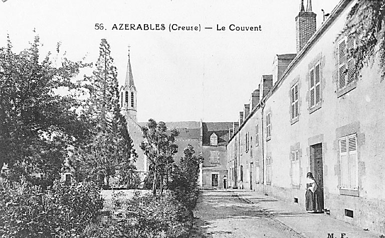 Vue de la chapelle et des dortoirs, prise depuis le jardin du couvent vers 1900.